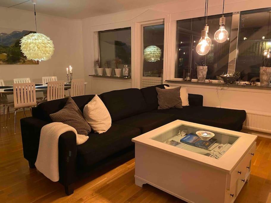 Trevligt Radhus Med Naerhet Till Och Hav